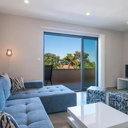 Stunning In With House Sea View Appartement